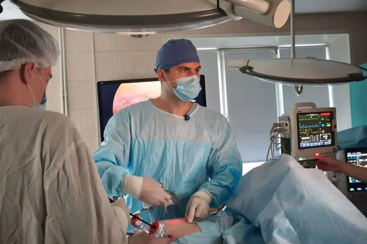 👨🏻‍⚕️ Нижегородские хирурги провели уникальную операцию пациенту с редкой патологией.