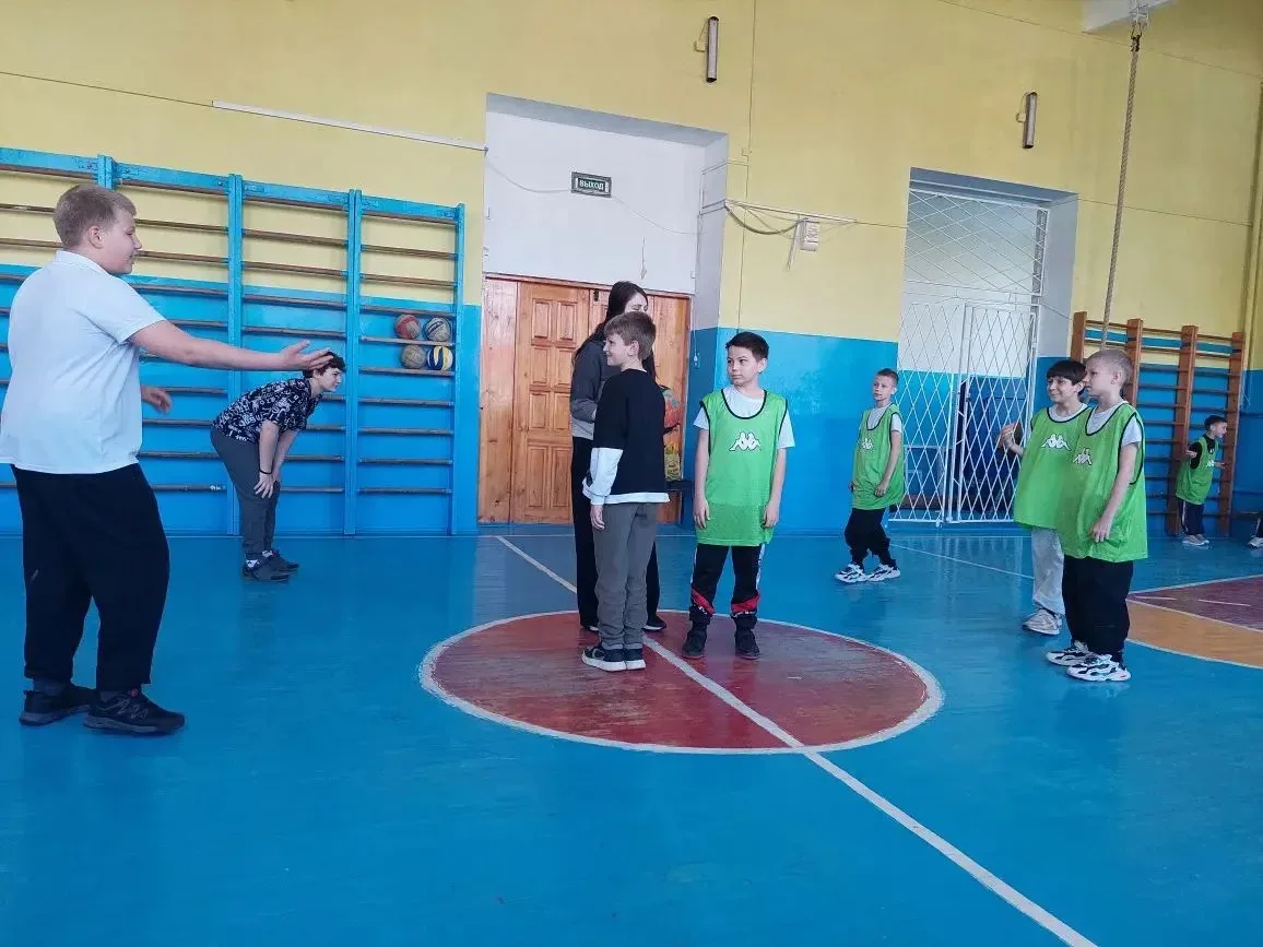 Спорт — это жизнь! 🏀  В рамках акции «Будь здоров» среди учащихся 5-х классов прошли соревнования по