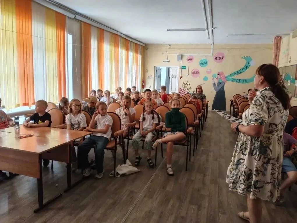 📱 Безопасность денег в цифровой среде: Эстафета «Мои финансы» в лагере «Чебурашка».   В четверг в н