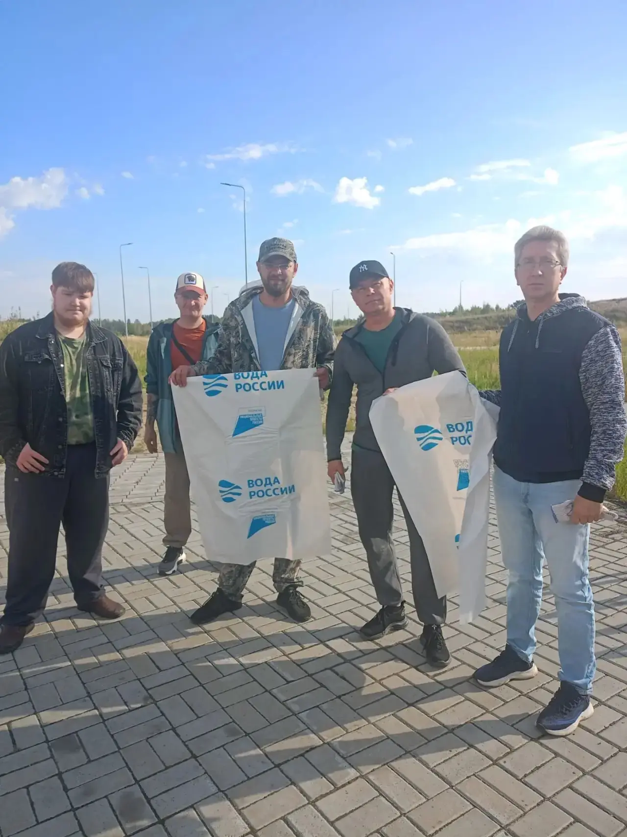 Сотрудники АО «Водоканал» приняли участие в экологическом субботнике «Зелёная Россия»!🌿