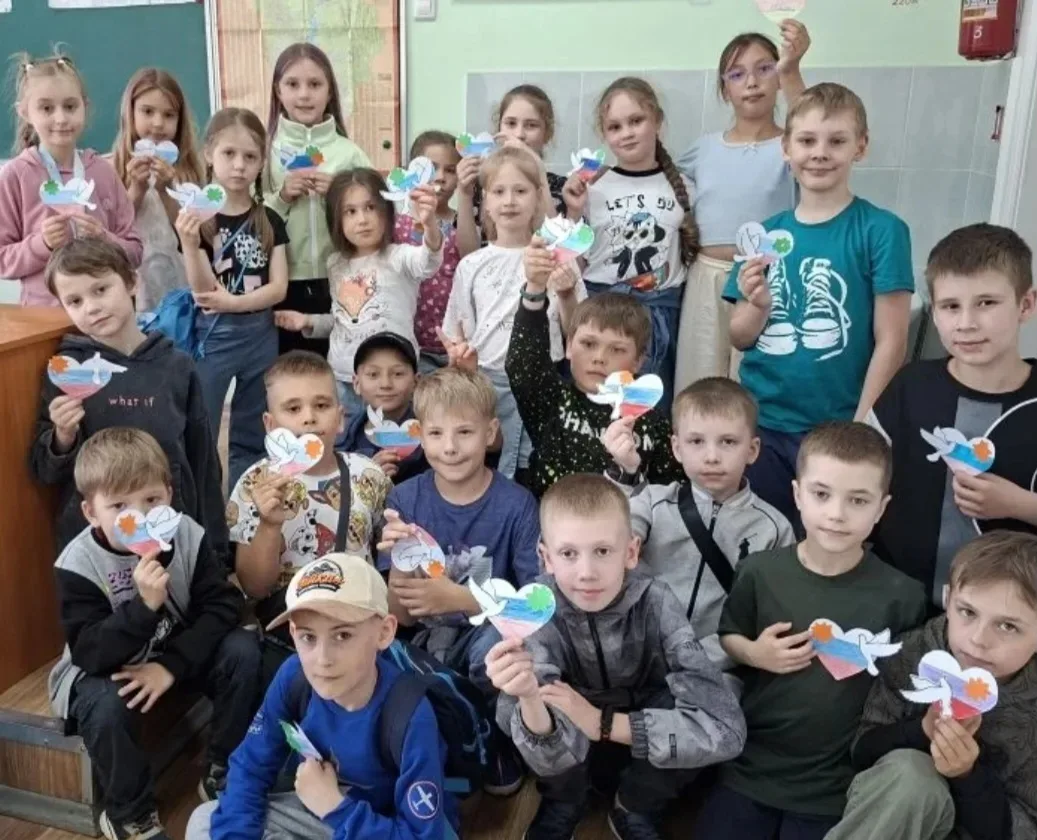🇷🇺ДЕНЬ РОССИИ

12 июня в нашей стране ежегодно отмечается государственный праздник – 
День России.