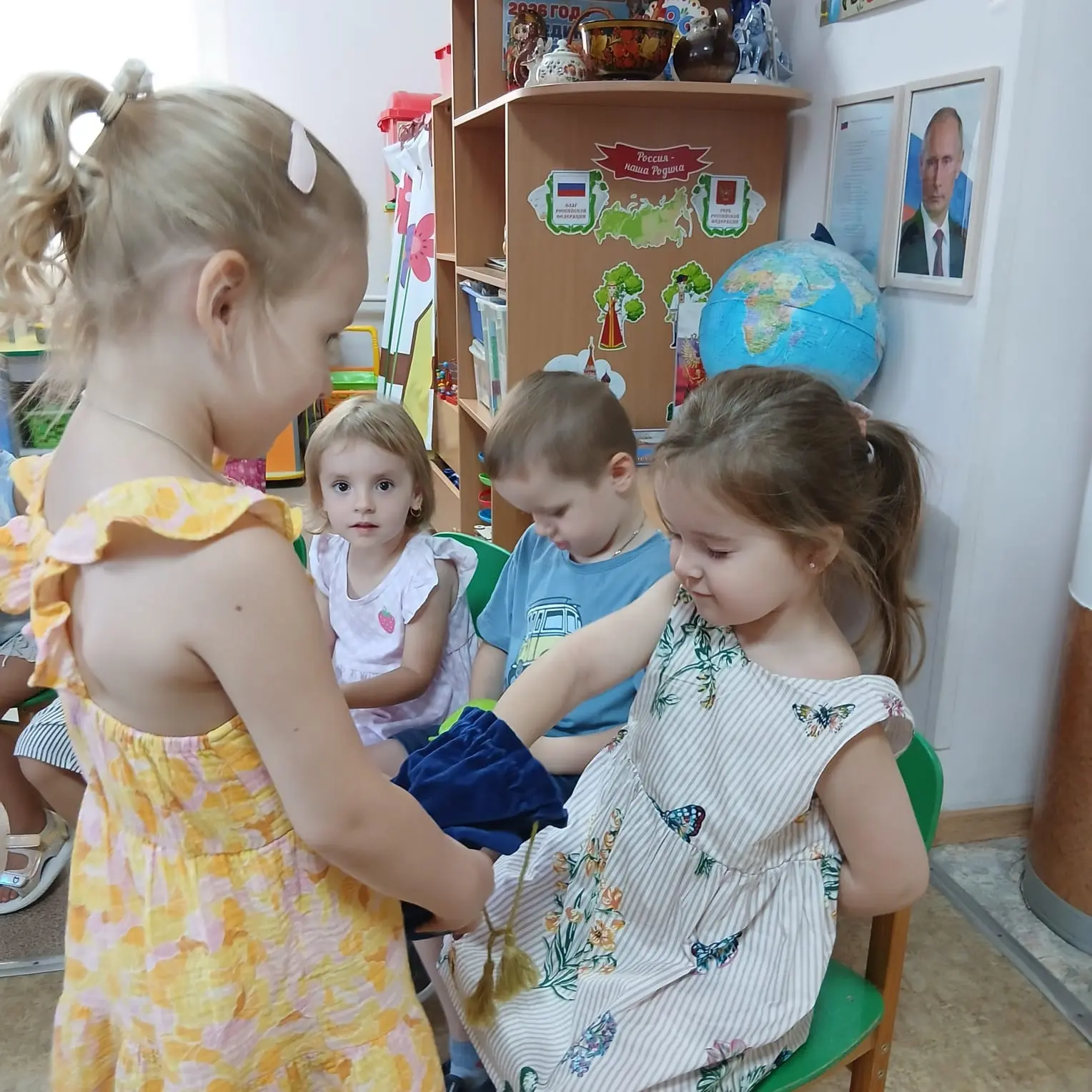 В младше- средней группе прошел яркий, познавательный и по-летнему сочный тематический ...