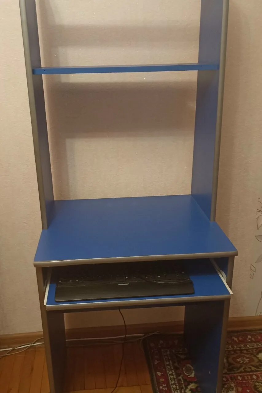 Продам компьютерный стол, 1000 руб., Донецк