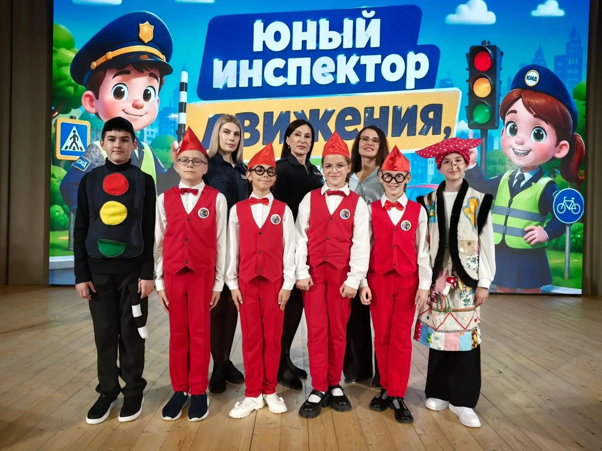 Посвящение в пешеходы: теперь мы знаем правила! 🚦