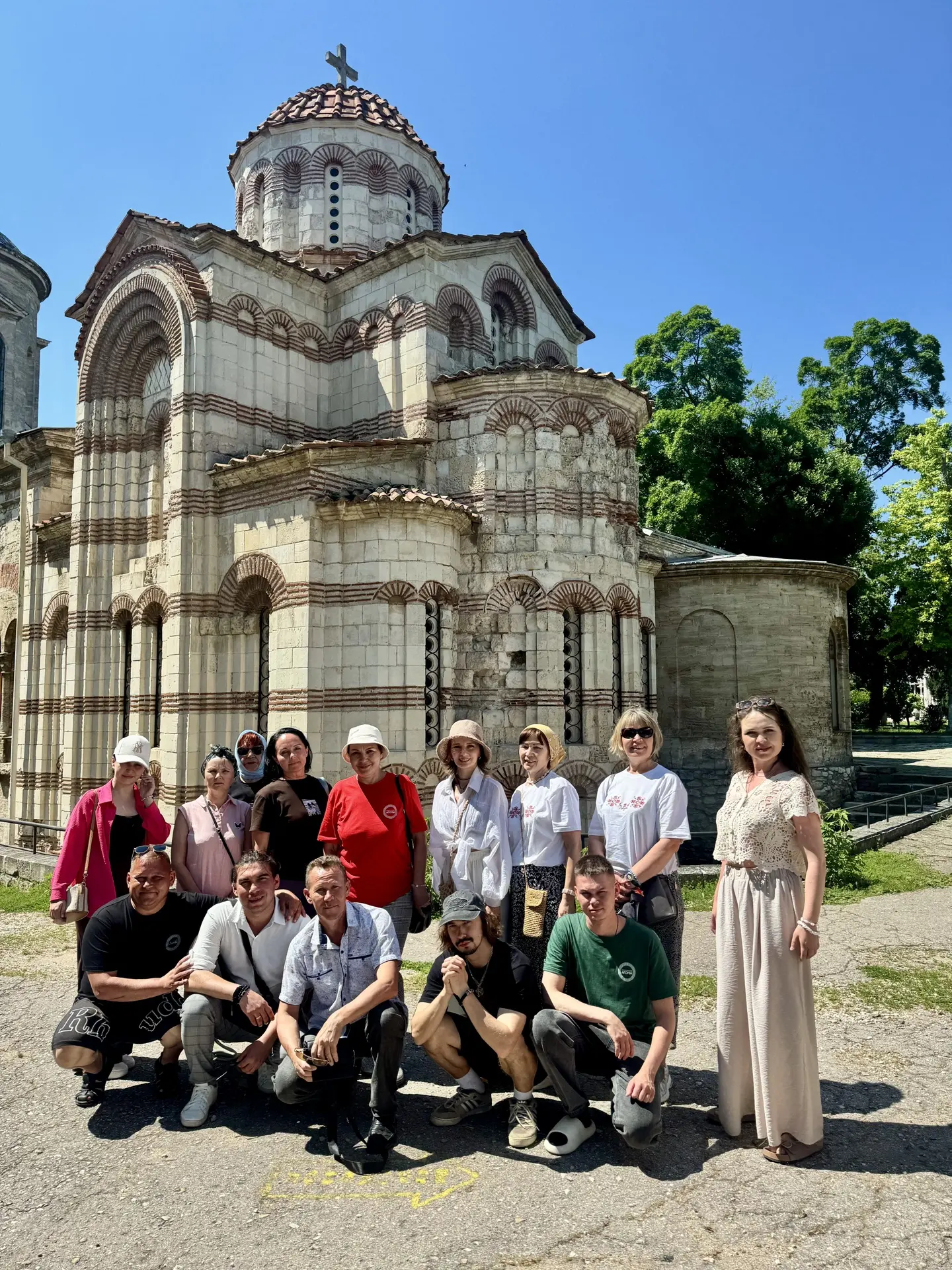 Хаклӑ куракансем! 
Пирӗн артистсем Крым тӑрӑхӗнчен пурне те хӗрӳллӗ салам яраҫҫӗ! ❤️

Часах пултарул