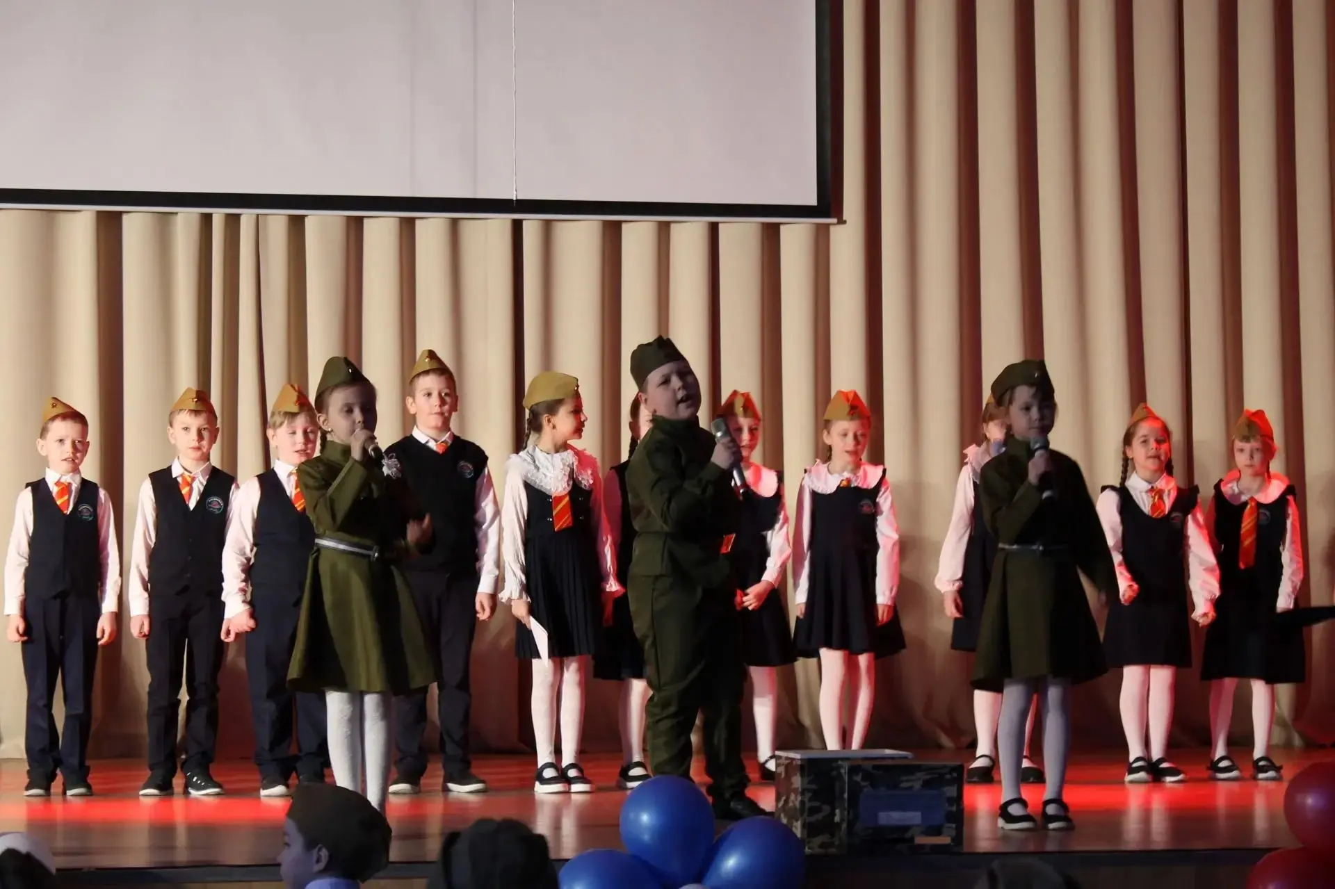 🎉 Фестиваль патриотической песни в Центре образования «Аксиома» 🎉    В нашем Центре образования «Акс