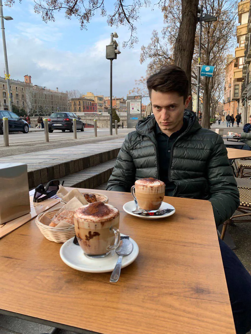 ☕ Кофе и фибрилляция предсердий: всё-таки можно? 

Долгие годы пациентам с фибрилляцией предсердий (