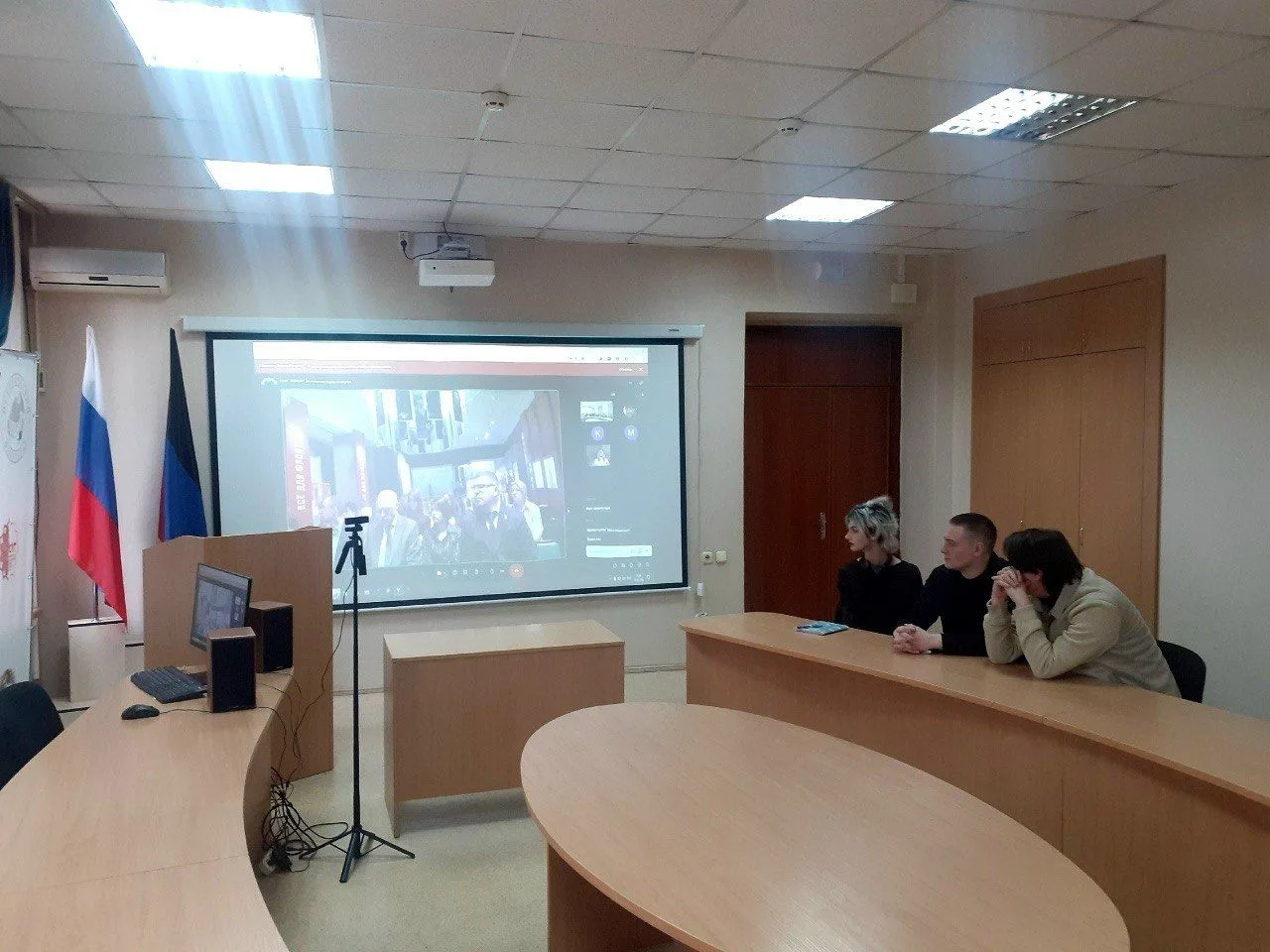 Студенты исторического факультета приняли участие в работе телемоста, посвященного Дню памяти жертв 