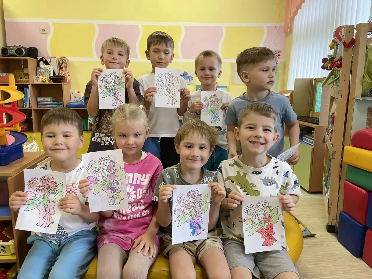🎉 День мудрости, добра и уважения в группе «Лучики»!🎉