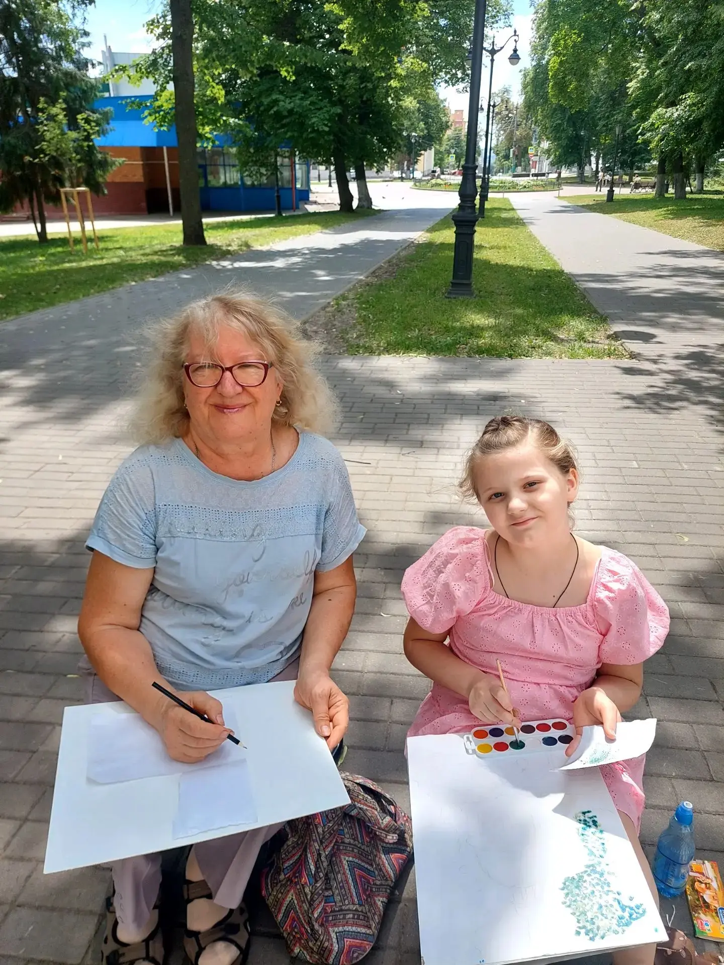 🎨 13 июня преподаватель Егорова Г.В.и учащаяся Анна Щедрикова приняли участие в Пленере "Храмы вдох