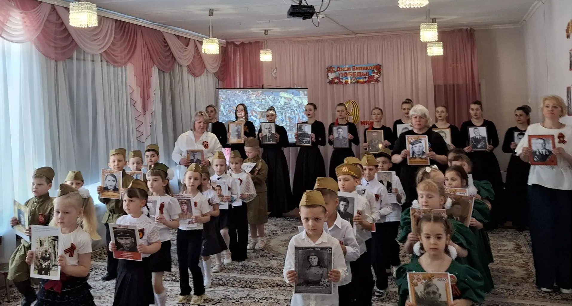 Сегодня в нашем детском саду прошли утренники, посвящённые Дню Победы ✨️