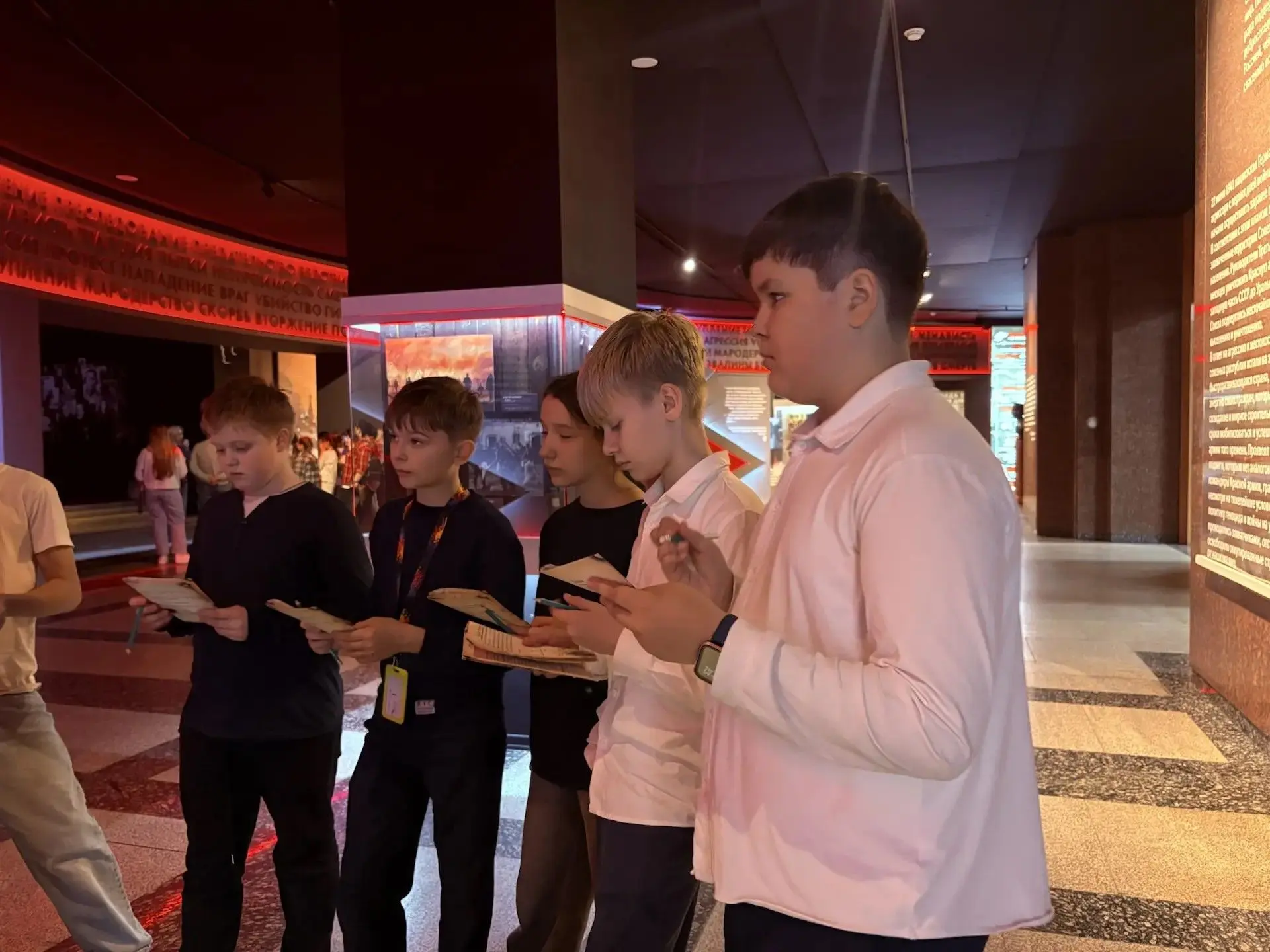❤Подвиг народа — в сердце каждого   🏤Наши пятиклассники стали гостями Музея Победы, где для них откр