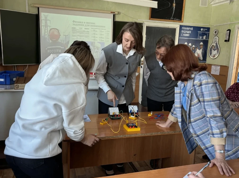 🧑‍🏫Педагоги Барнаула помогают школьникам в выборе профессии  В лицее «Сигма» прошла стажерская практ