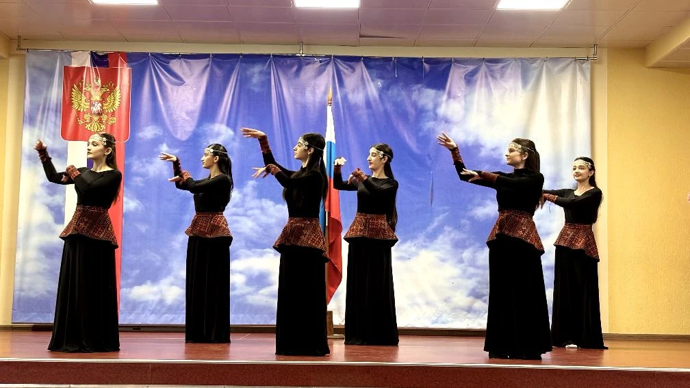🇷🇺 19 февраля в школе состоялся праздничный концерт, посвященный Дню защитника Отечества и открытию 