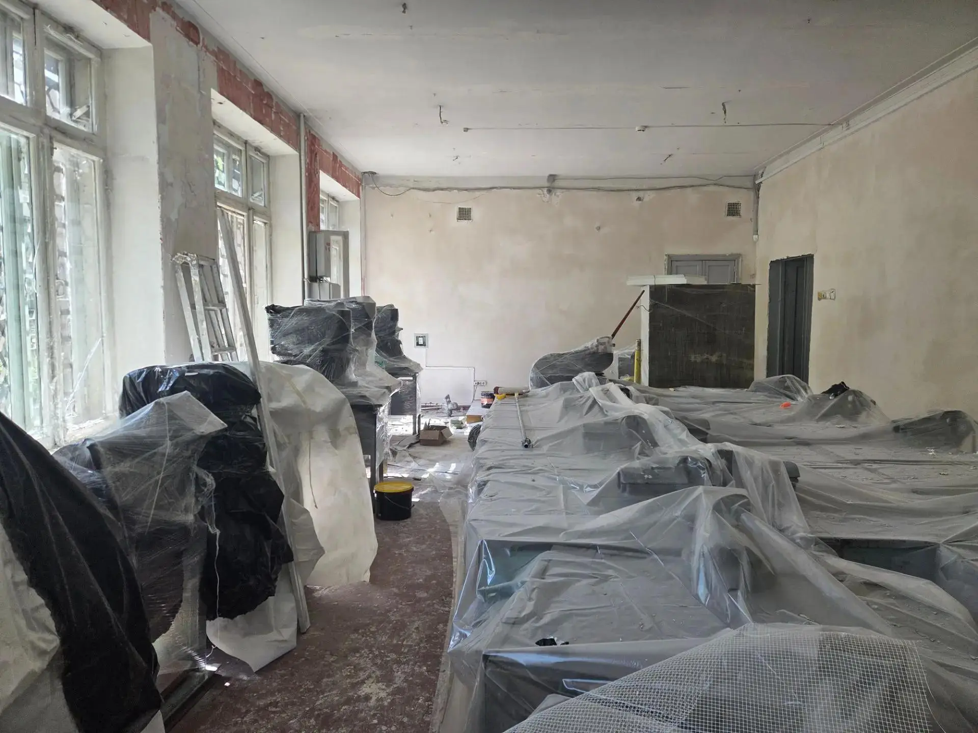 🔨 Подготовка школы к новому учебному году продолжается!

Практически завершён ремонт по устройству 