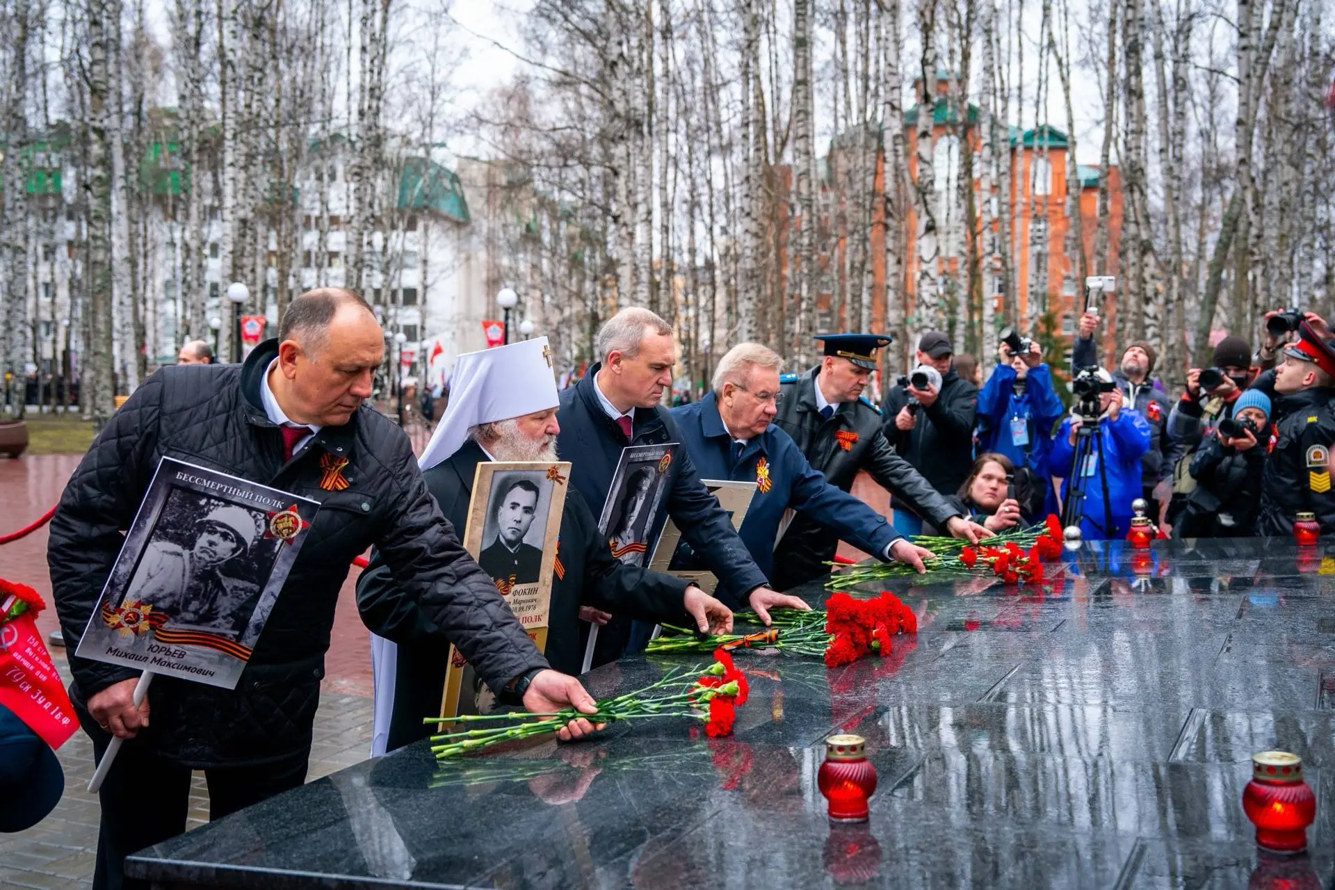 Прокурор автономного округа Дмитрий Попов принял участие в мероприятии, посвящённом празднованию 81-
