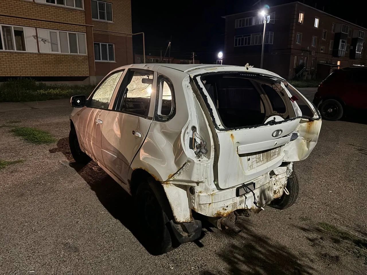 LADA KALINA 2, 2014г.в

✅мотор (11186), 2эсп,е-газ ,abs,кпп троссик!

✅родной пробег 280тыс.км!

✅дв