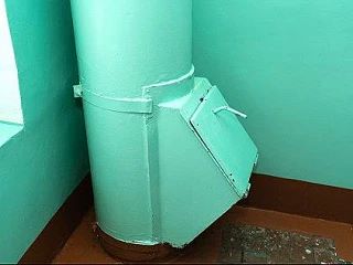 🗑 В Некрасовке жители жалуются на забитый мусоропровод