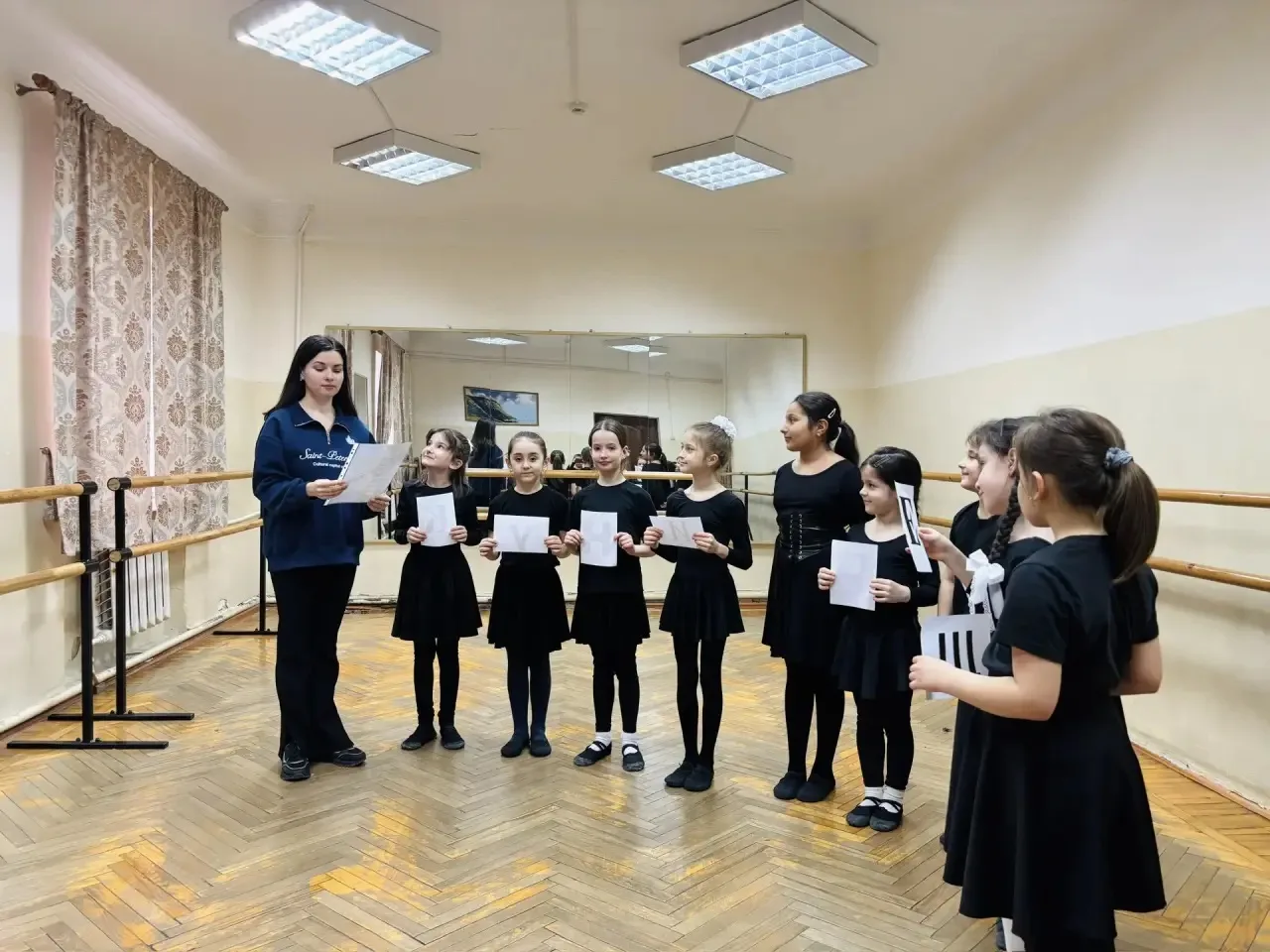 Преподаватель Гуженко А.А. провела для учащихся хореографического отделения беседу на т...