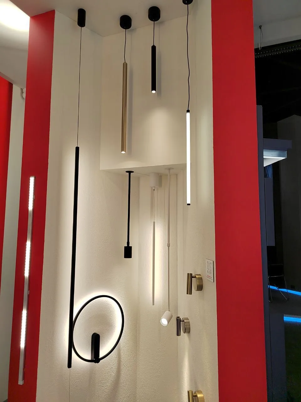 В прошлом году случилось увлекательное путешествие по выставке Design&Decor, чтобы быть в курсе посл