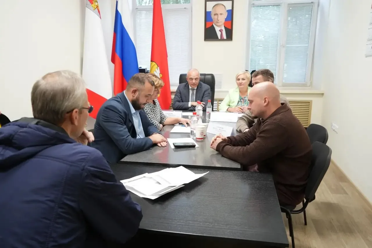 Вопросы родственников участников СВО рассмотрел на еженедельном личном приеме в рамках ...