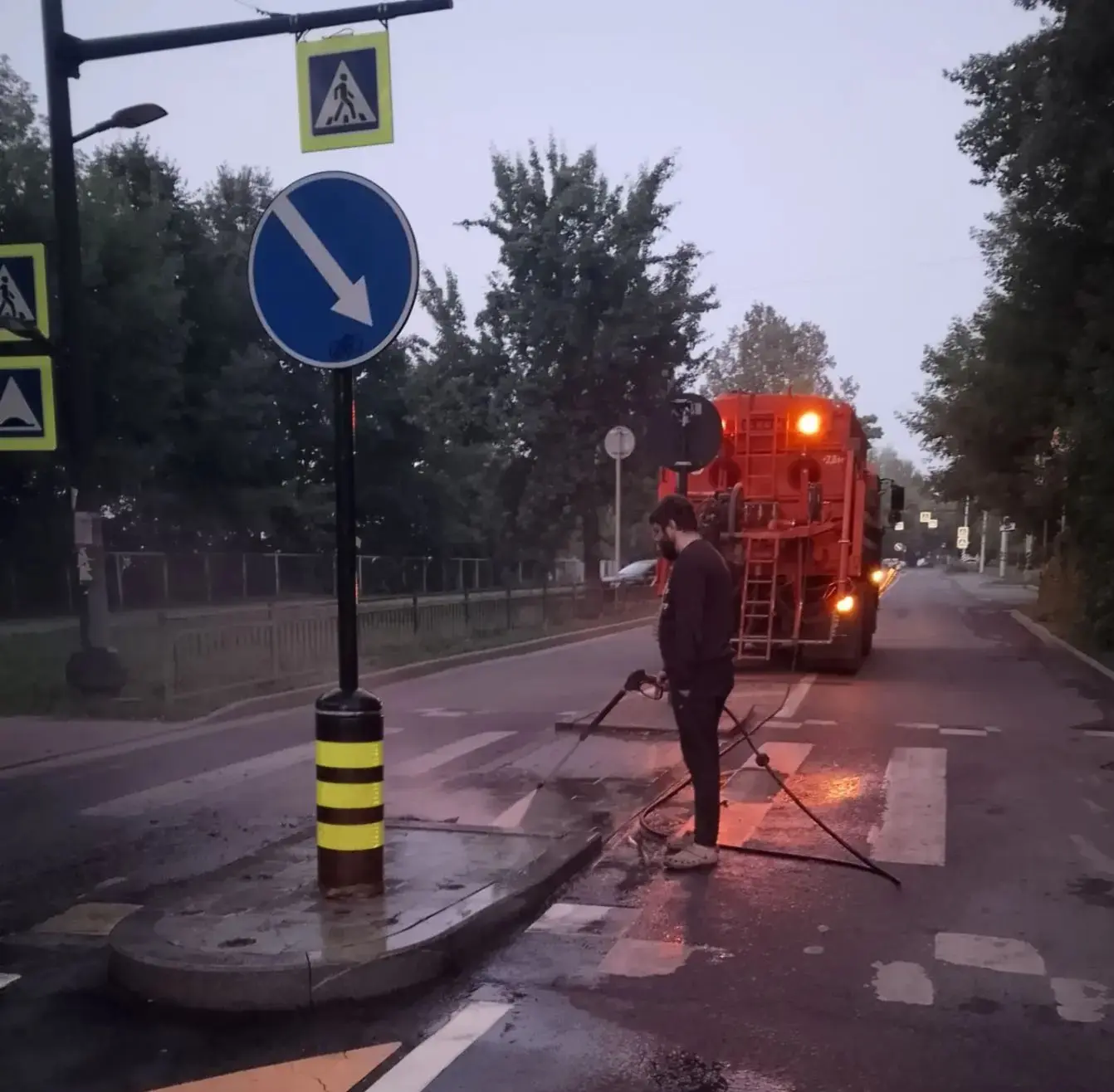 🔹В ночь на 20 июля облцентр убирали 17 единиц спецтехники