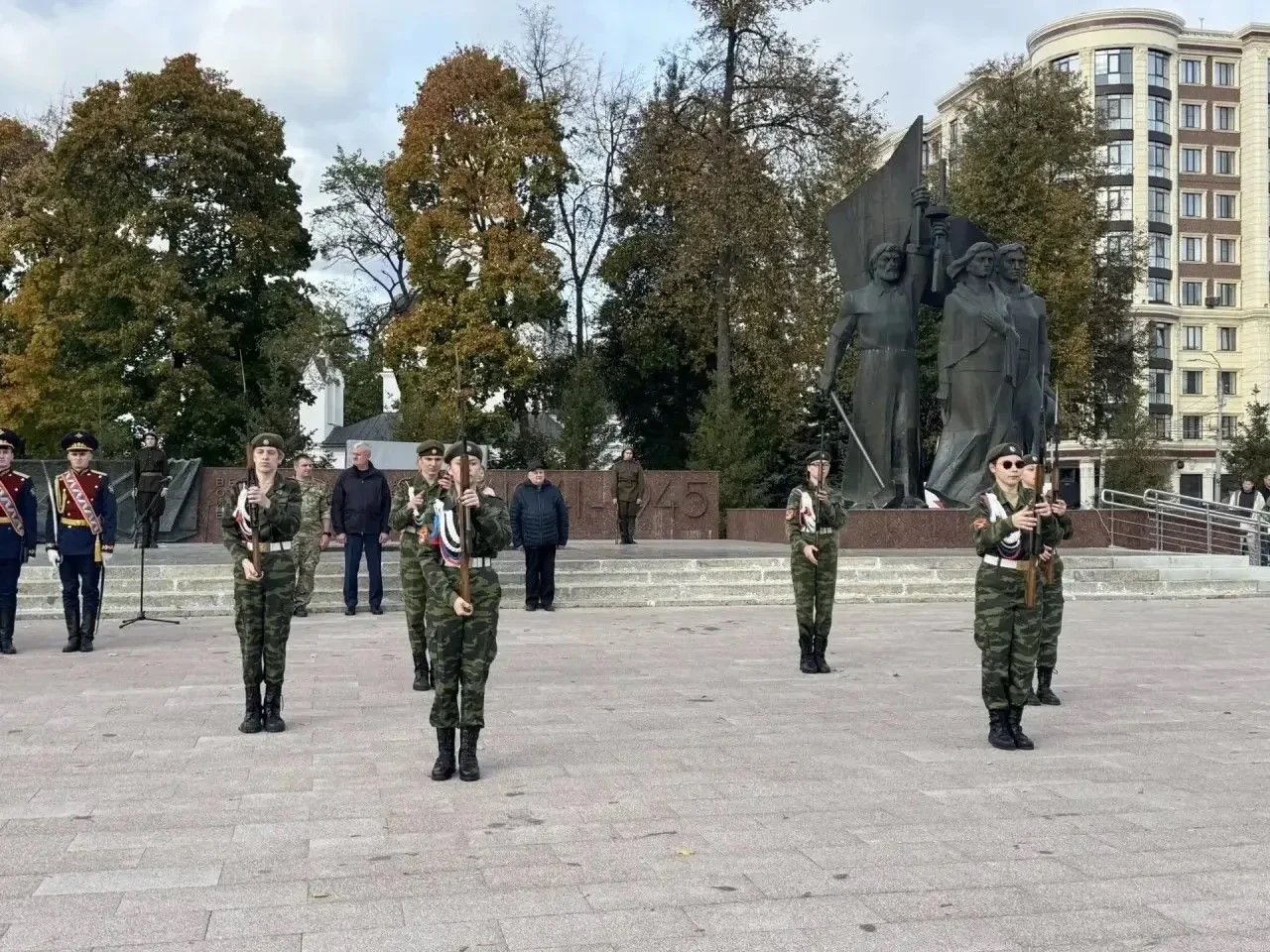 🕯️ Во Владимире открылась «Вахта памяти»