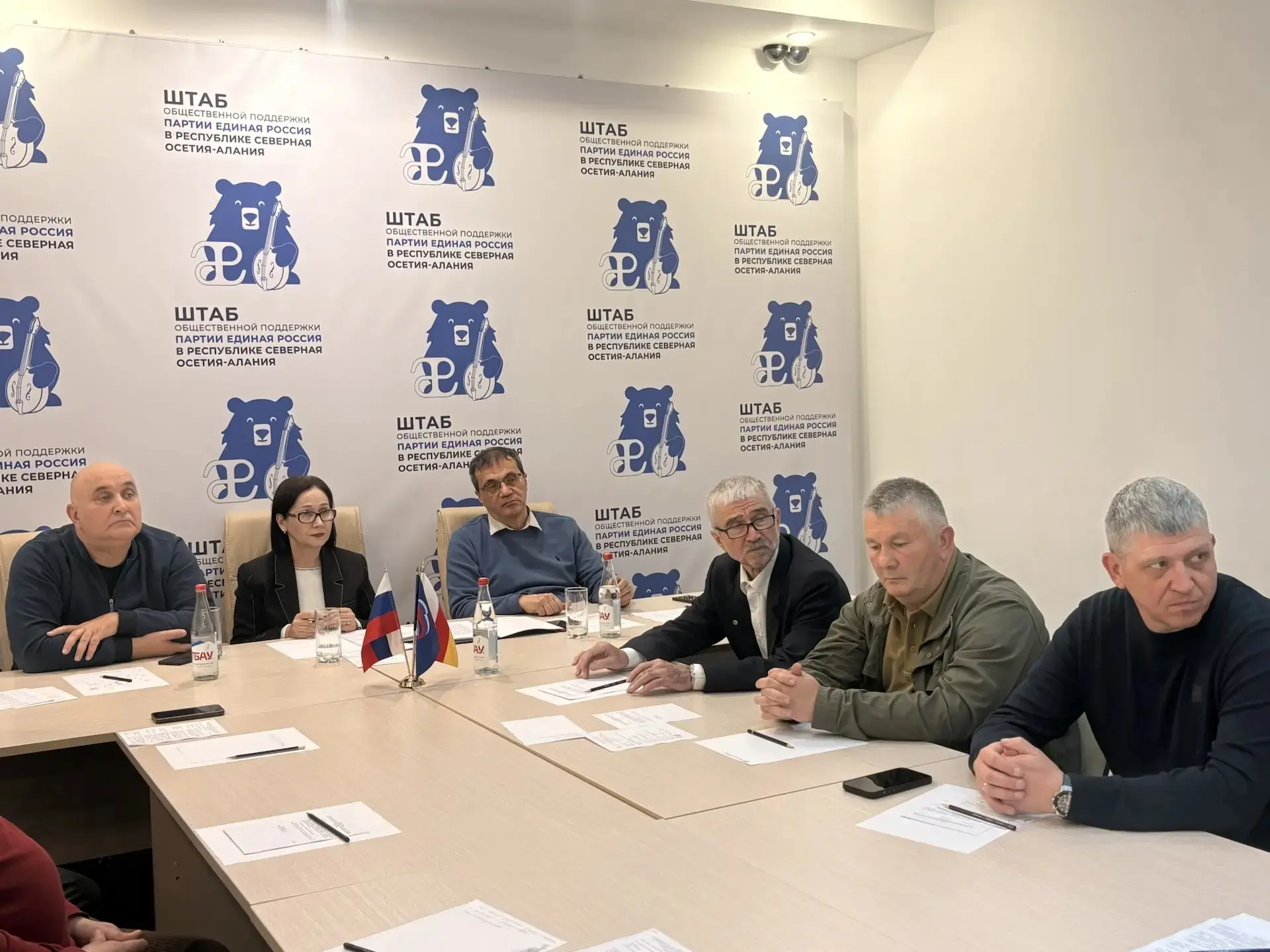 ‎В Общественной приемной партии Единая Россия состоялась рабочая встреча руководителя а...