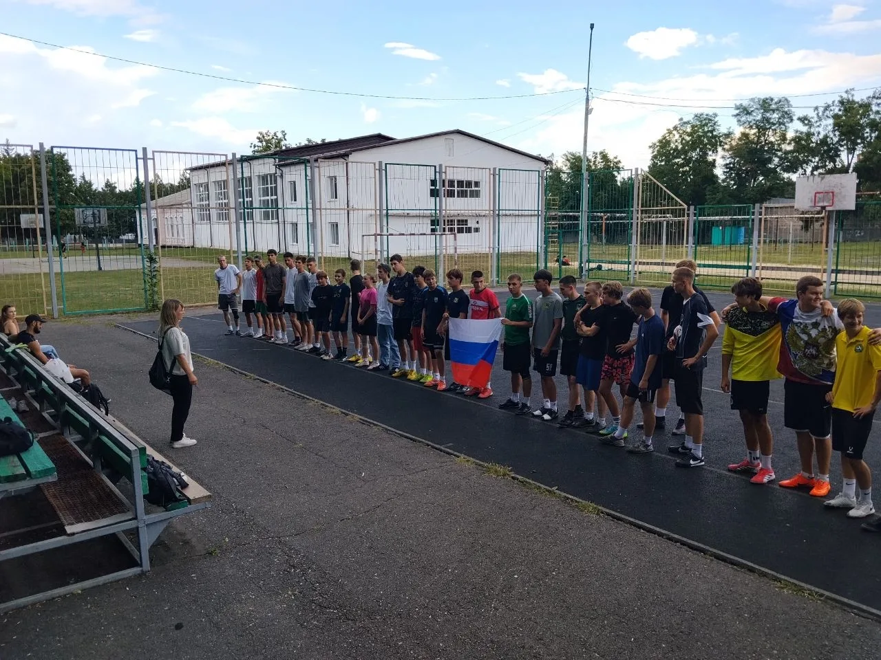 На спортивной площадке «Центральная» состоялись соревнования по дворовому футболу, приу...