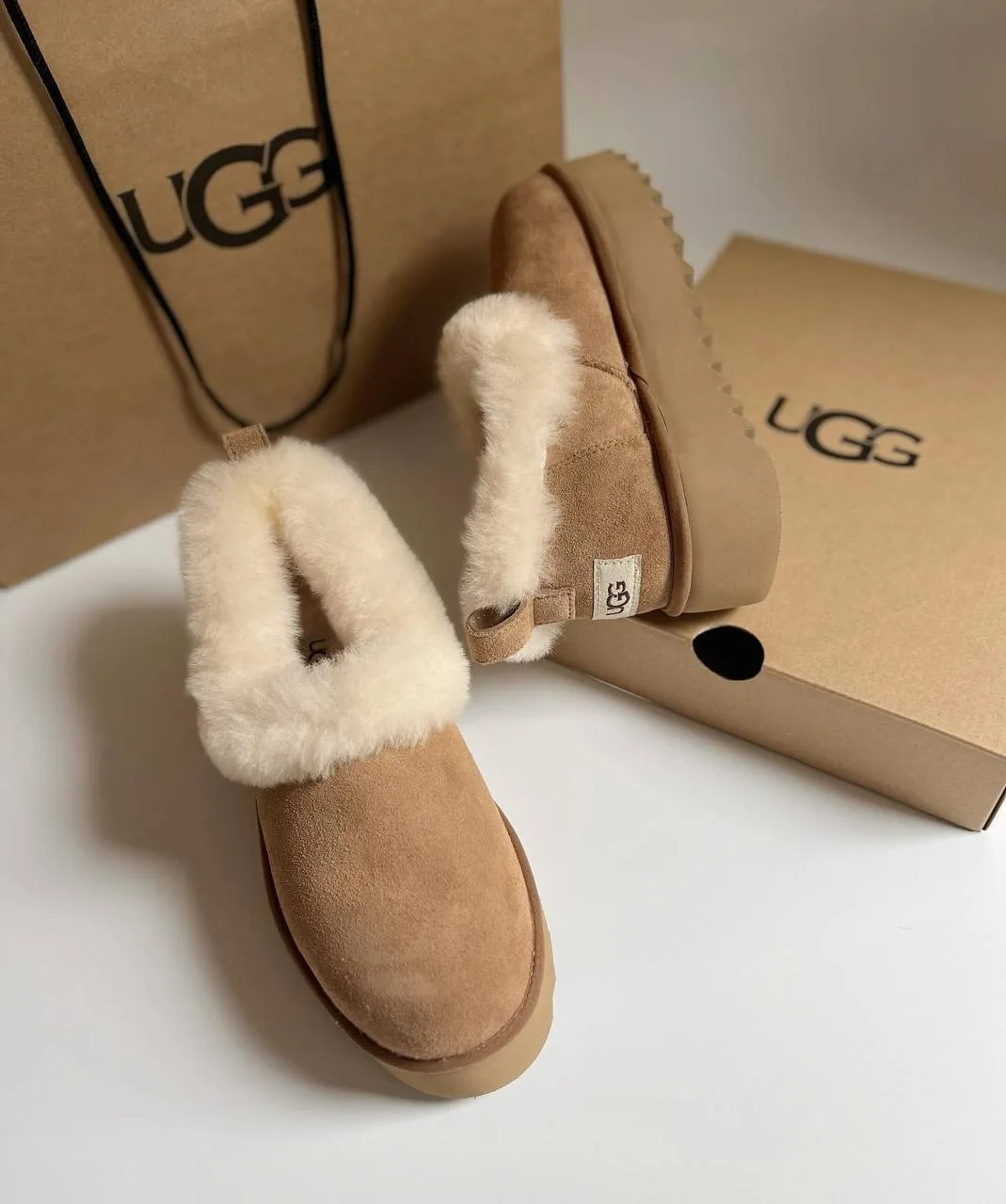 UGG Nita Slipper