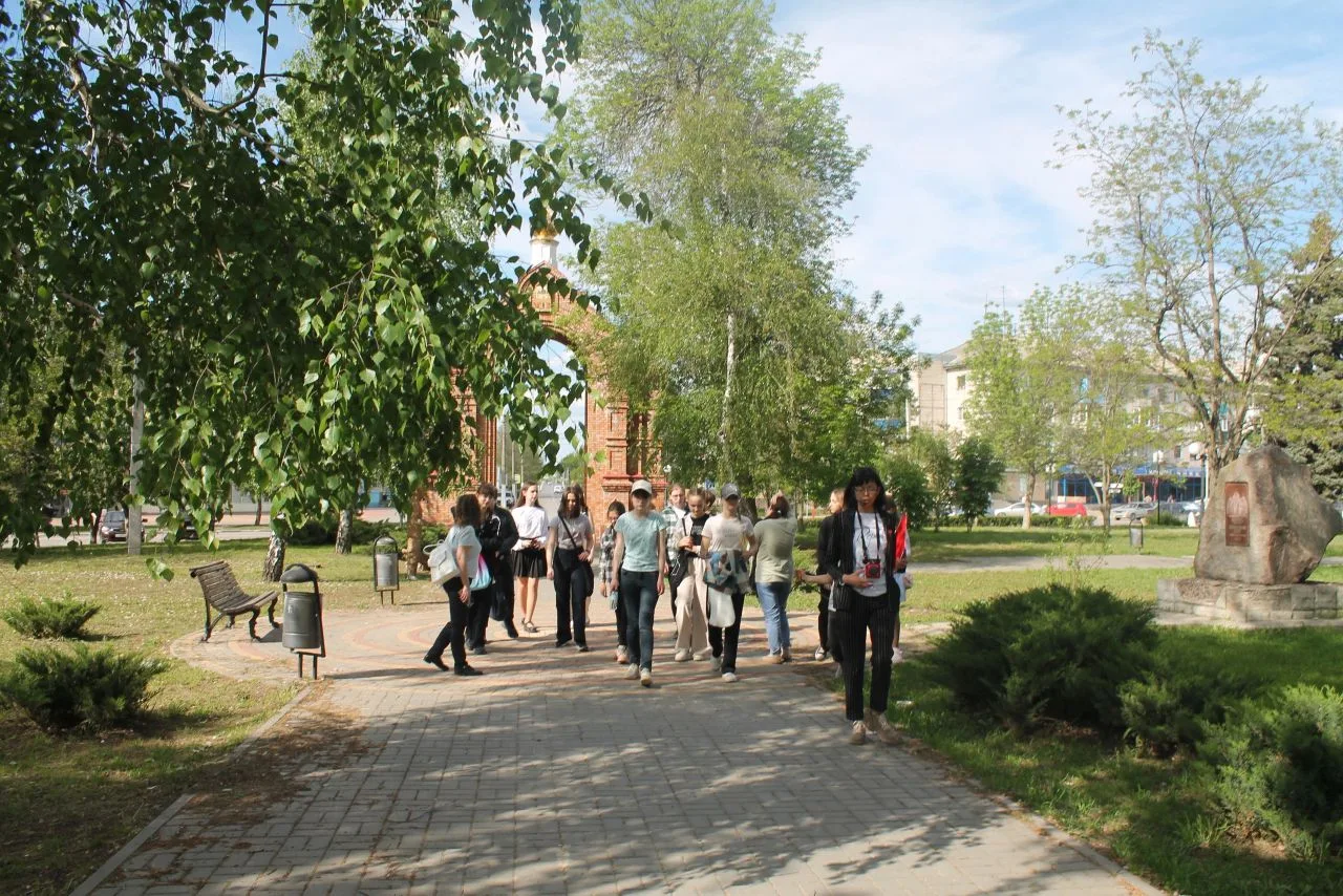 Сегодня — 19 июня, Международный день прогулок! 🌳
Это отличный повод отправиться на прогулку по род