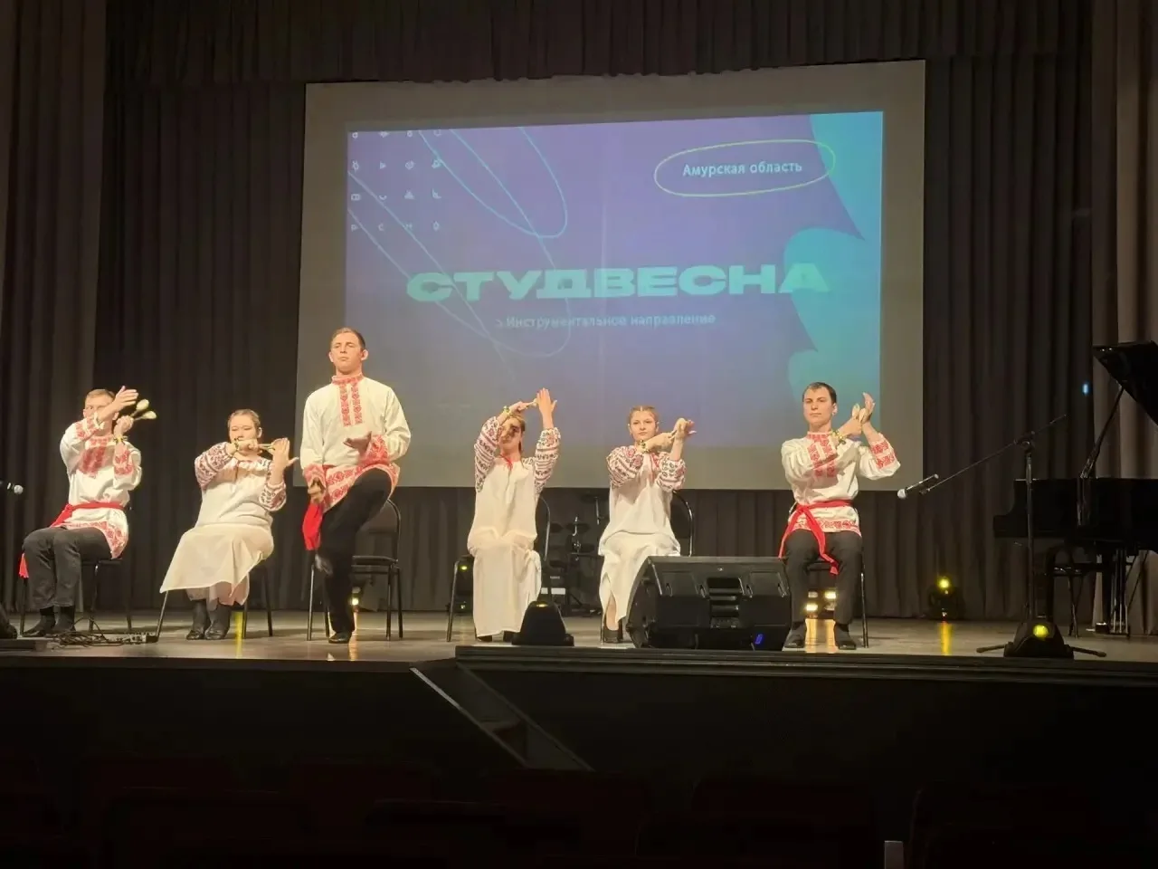 🔥💧 13–14 апреля в Благовещенске прошёл ежегодный конкурс «Амурская студенческая весна» — место, где 