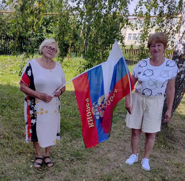 На истекшей неделе в праздник посвященный  дню флага России, специалист по методике клу...