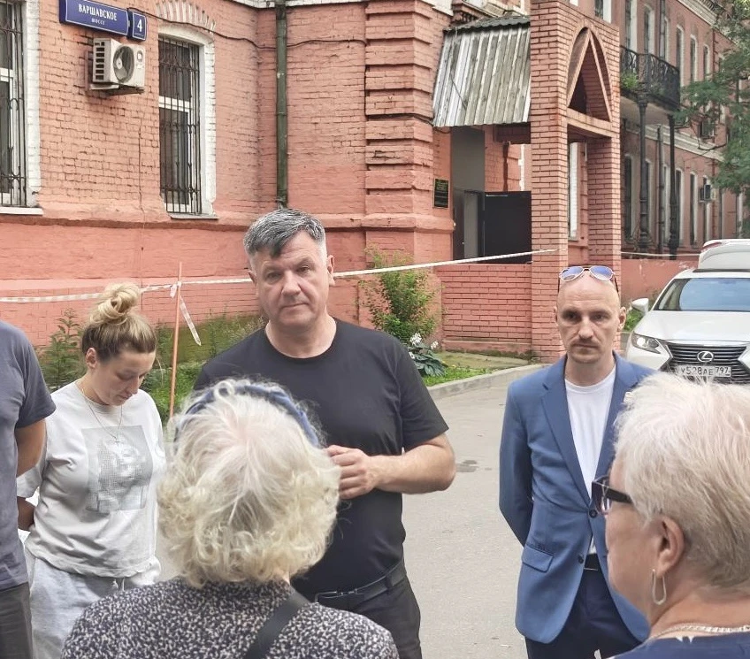 Глава управы Павел Журавлев провел очередной обход территории