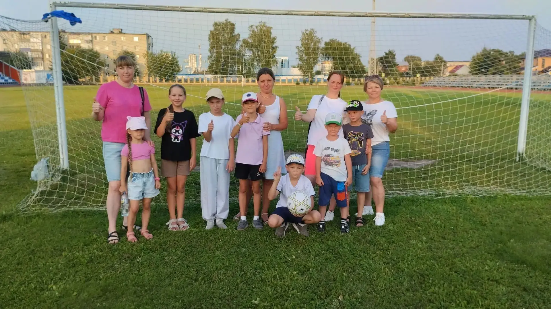Проект "Спортивное лето" ☀

27 июля наши ребята вместе с родителями и воспитателями отлично провели 