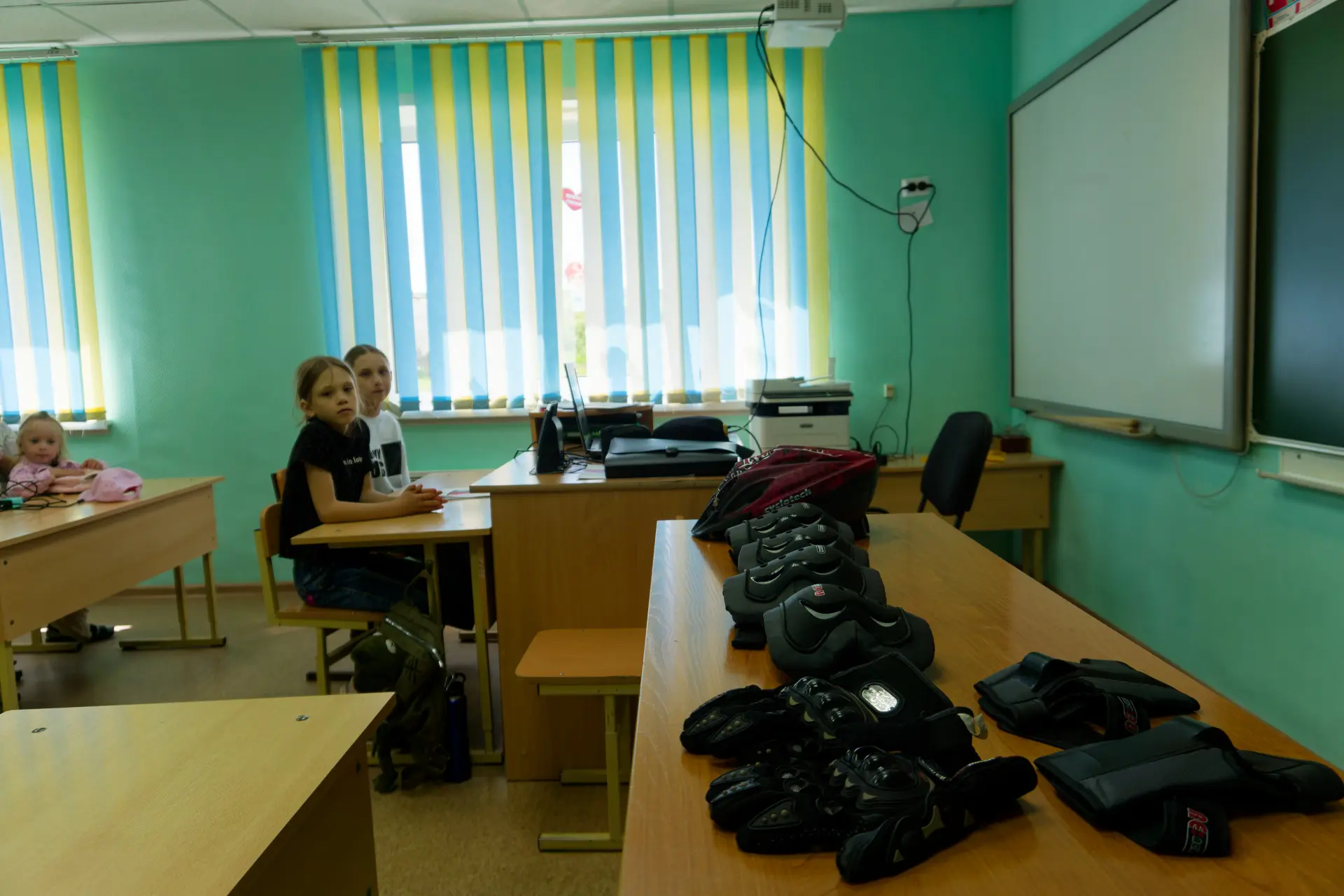 🛑 Шлем на голову — и вперёд, но с умом!

В Идринско‑Краснотуранском округе юные велосипедисты получ