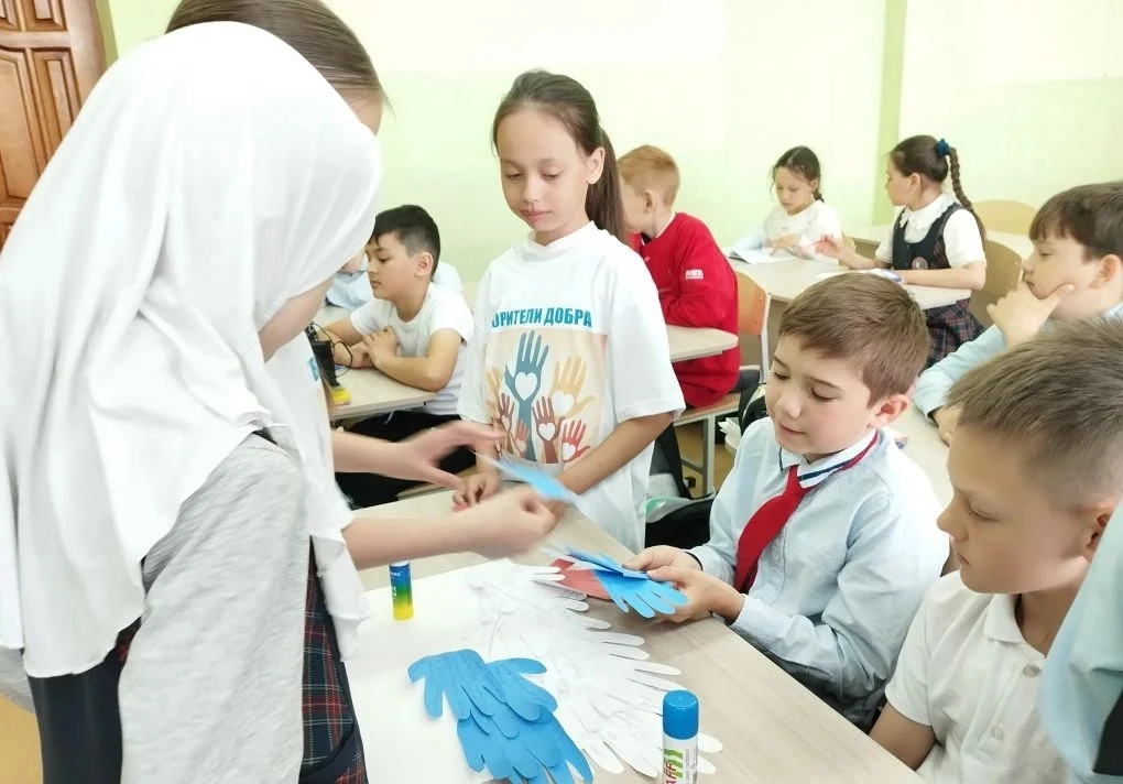 Акция «Сила Победы в единстве народов!»🕊🇷🇺  🕊В школе прошла патриотическая акция «Сила Победы в един