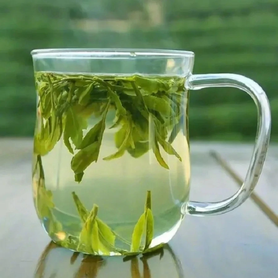Чай для курильщиков 
 ✅✨☕
Если вы хотите бросить курить, заваривайте в равных пропорциях две травы: 