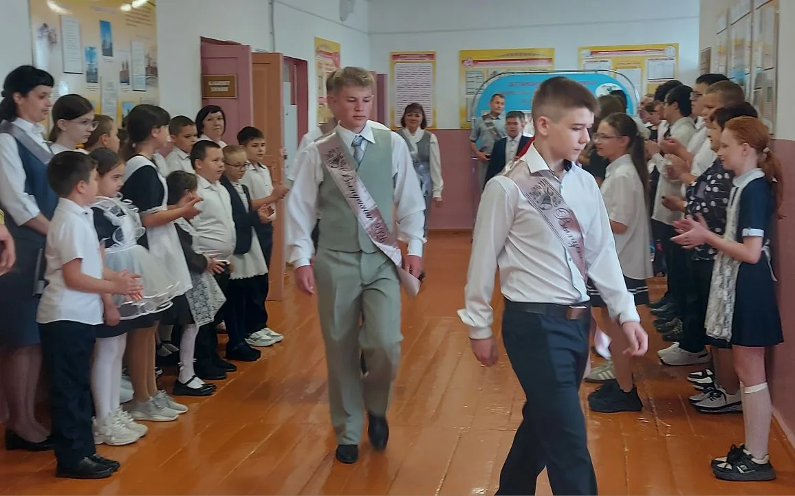 Дорогие наши ребята! Уважаемые учителя и родители!