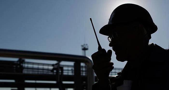 Нефтегазовая отрасль России сидит на пороге кадрового голода. Сейчас в секторе трудятся...