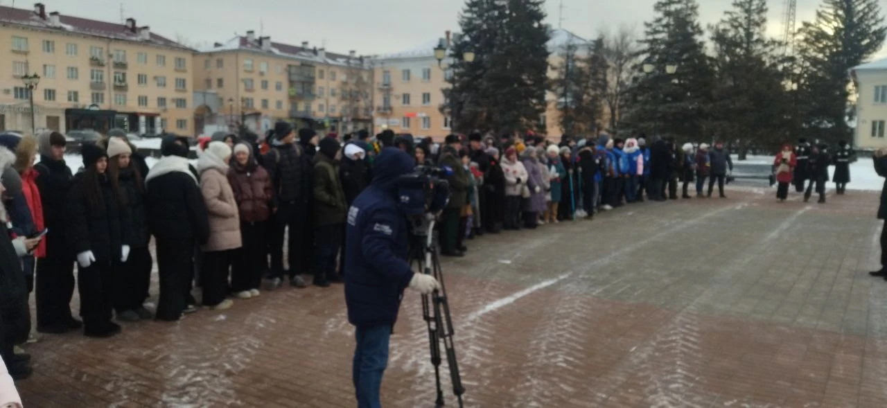 Учащиеся 9В класса нашего лицея сегодня приняли участие в городском памятном мероприятии, приуроченн