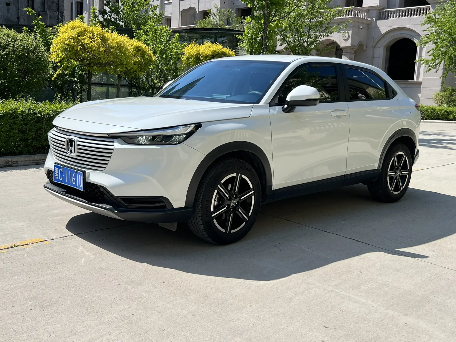 В наличии в Китае!

В свободной продаже!🔥

Готов к отправке! 🚚

Honda Vezel 🇨🇳
2023 год
V-1500
П