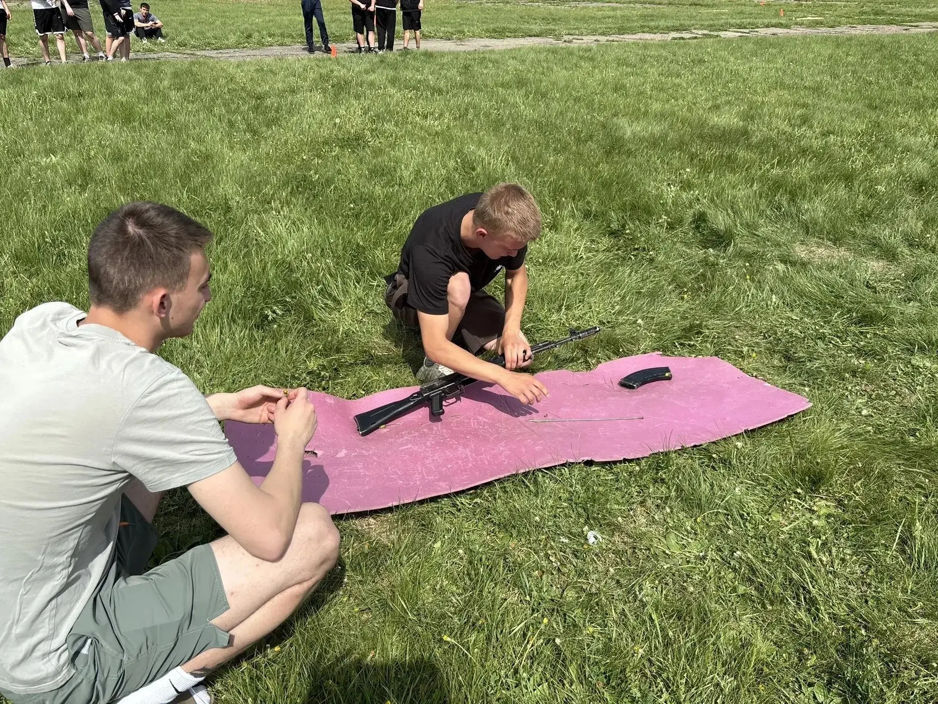 «Дань памяти: военно-спортивные соревнования в Павловском аграрном техникуме»