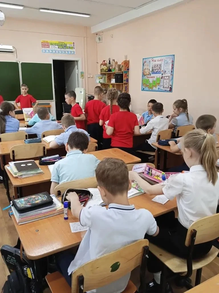 🚒 Маленькие члены Дружины юных пожарных напомнили ребятам о правилах пожарной безопасности. ✅  🔥 Зак