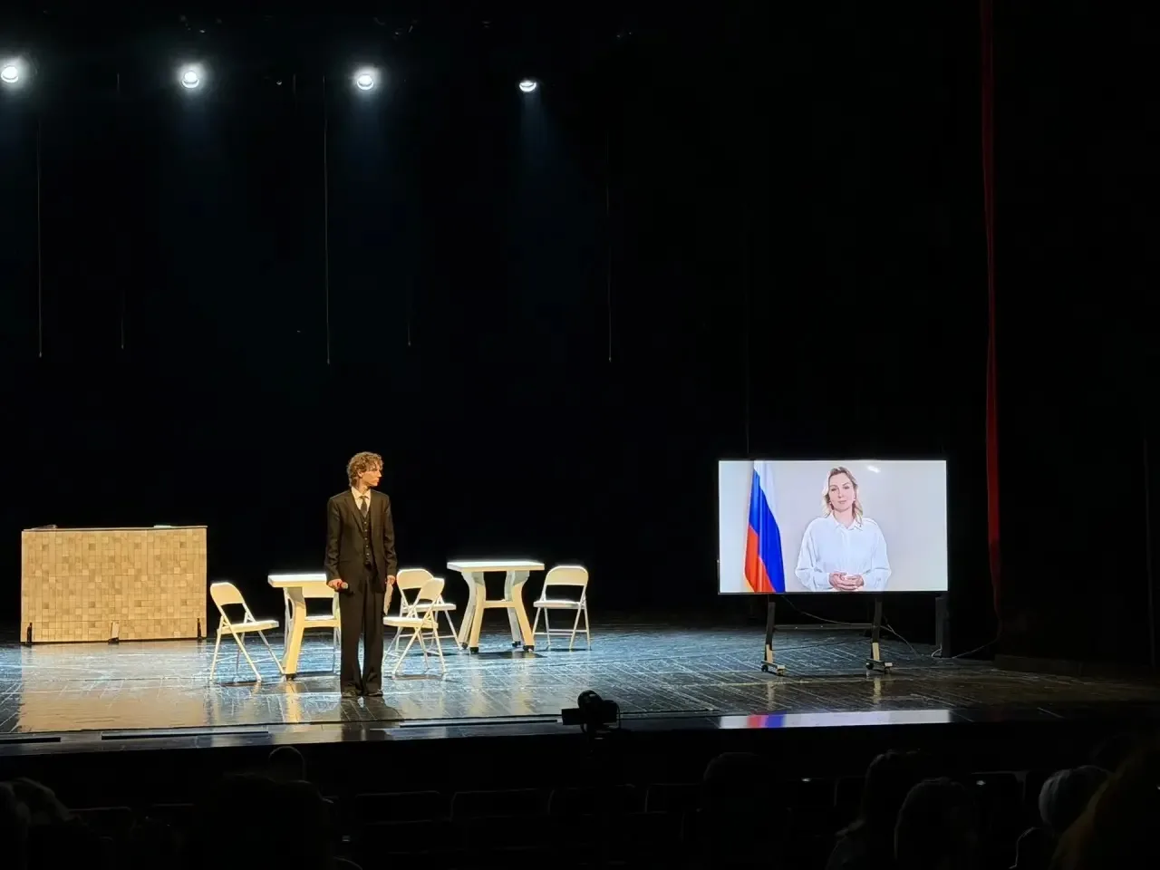 В Луганской Народной Республике впервые прошел фестиваль «Подмостки России» 🎭   Событие объединило ш