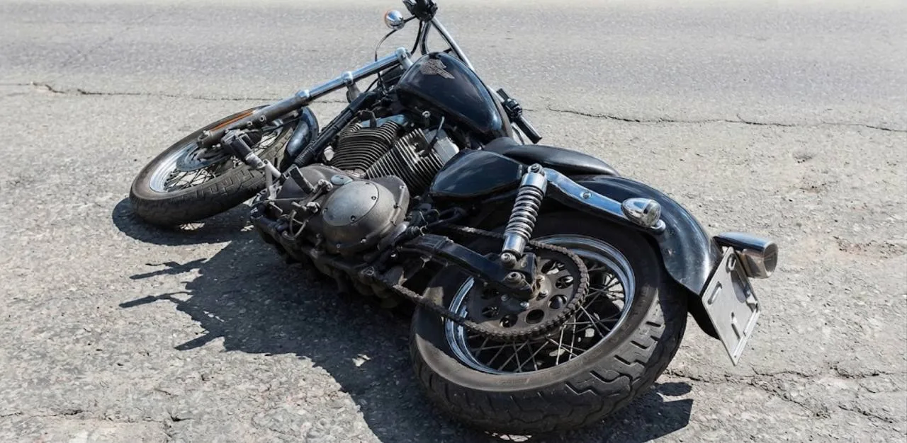🏍️ Поворот, который закончился больницей: в Новороссийске 16-летний мотоциклист без пр...