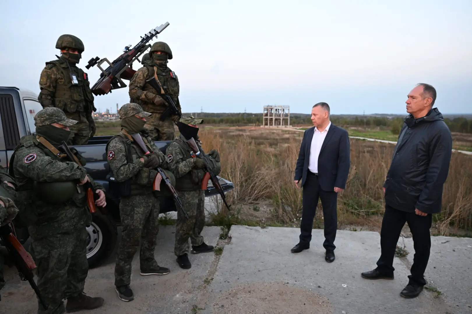 Губернатор Михаил Евраев встретился с добровольцами отряда территориальной обороны «БАР...