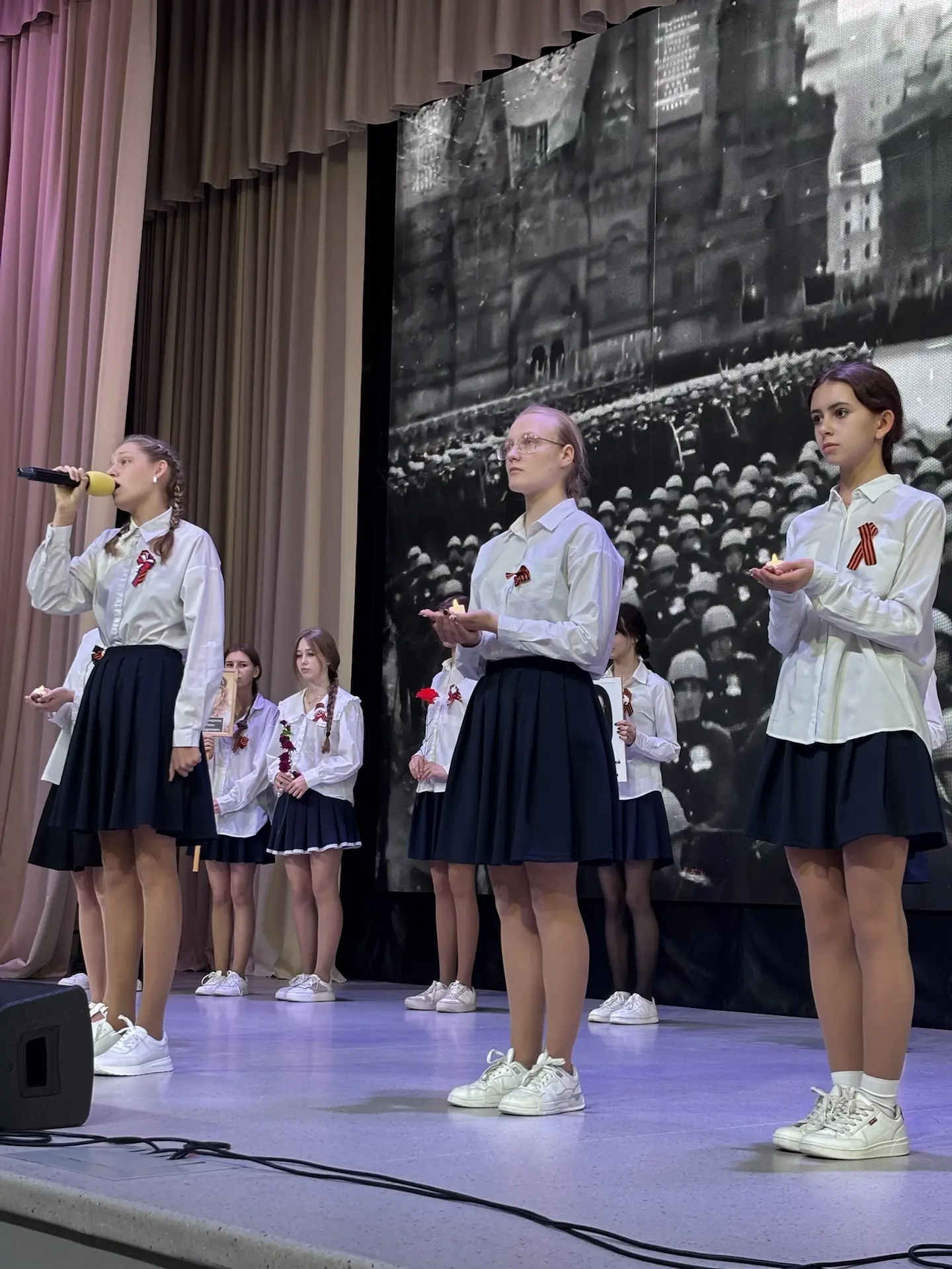🎶В лицее состоялся фестиваль инсценированной военно-патриотической песни «Строка, опаленная войной»,