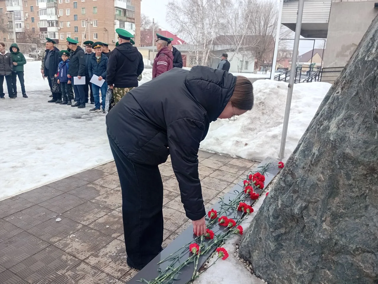 Сегодня в школе №4 города Сорочинска, носящей имя героя-пограничника Александра Сидоровнина, состоял