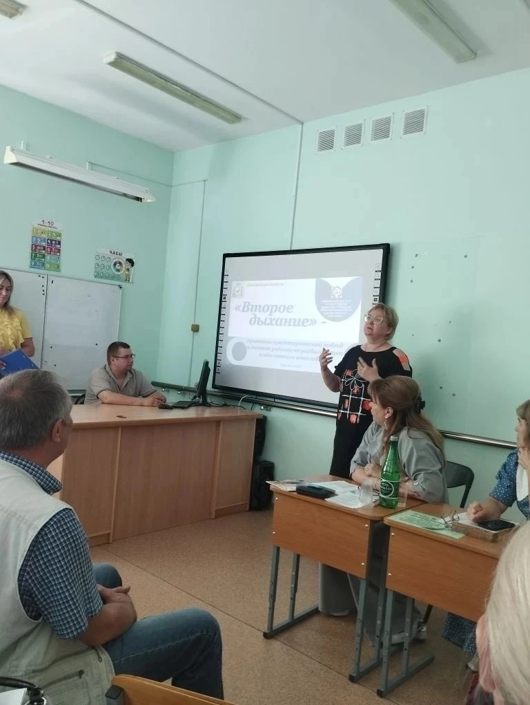 🤝Обмен опытом и новые горизонты для заботы о старшем поколении  🏡💼Специалисты Кардымовского дома-инт